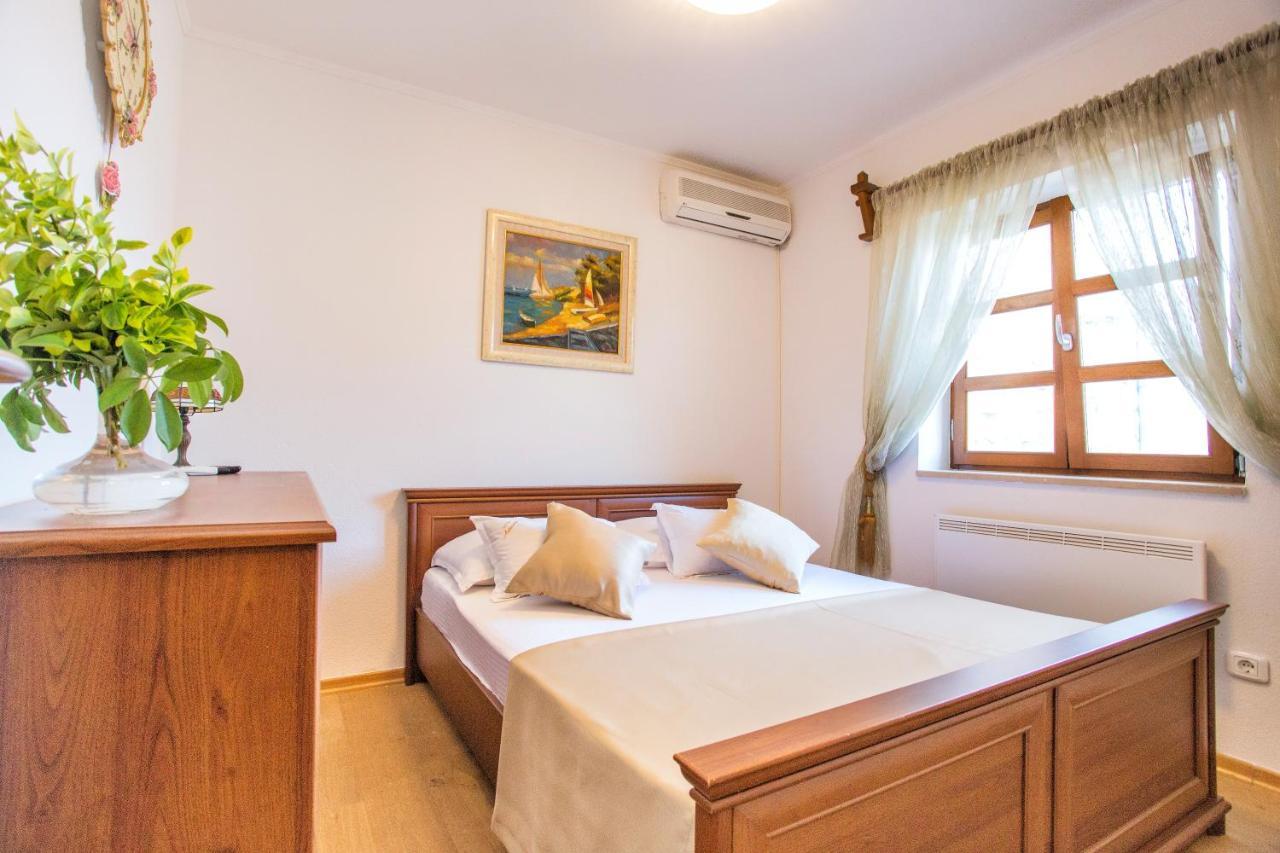 Hotel Admiral Πέραστ Εξωτερικό φωτογραφία