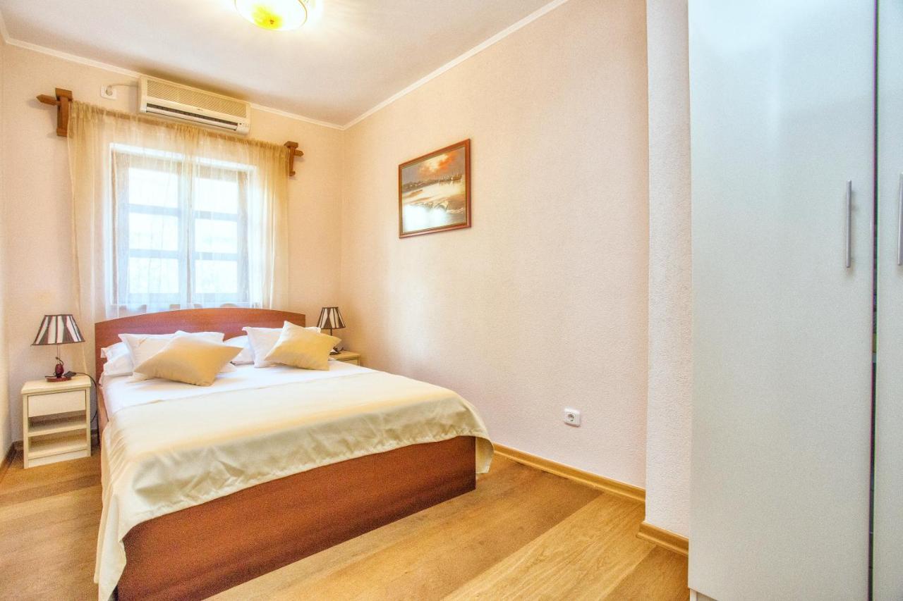 Hotel Admiral Πέραστ Εξωτερικό φωτογραφία