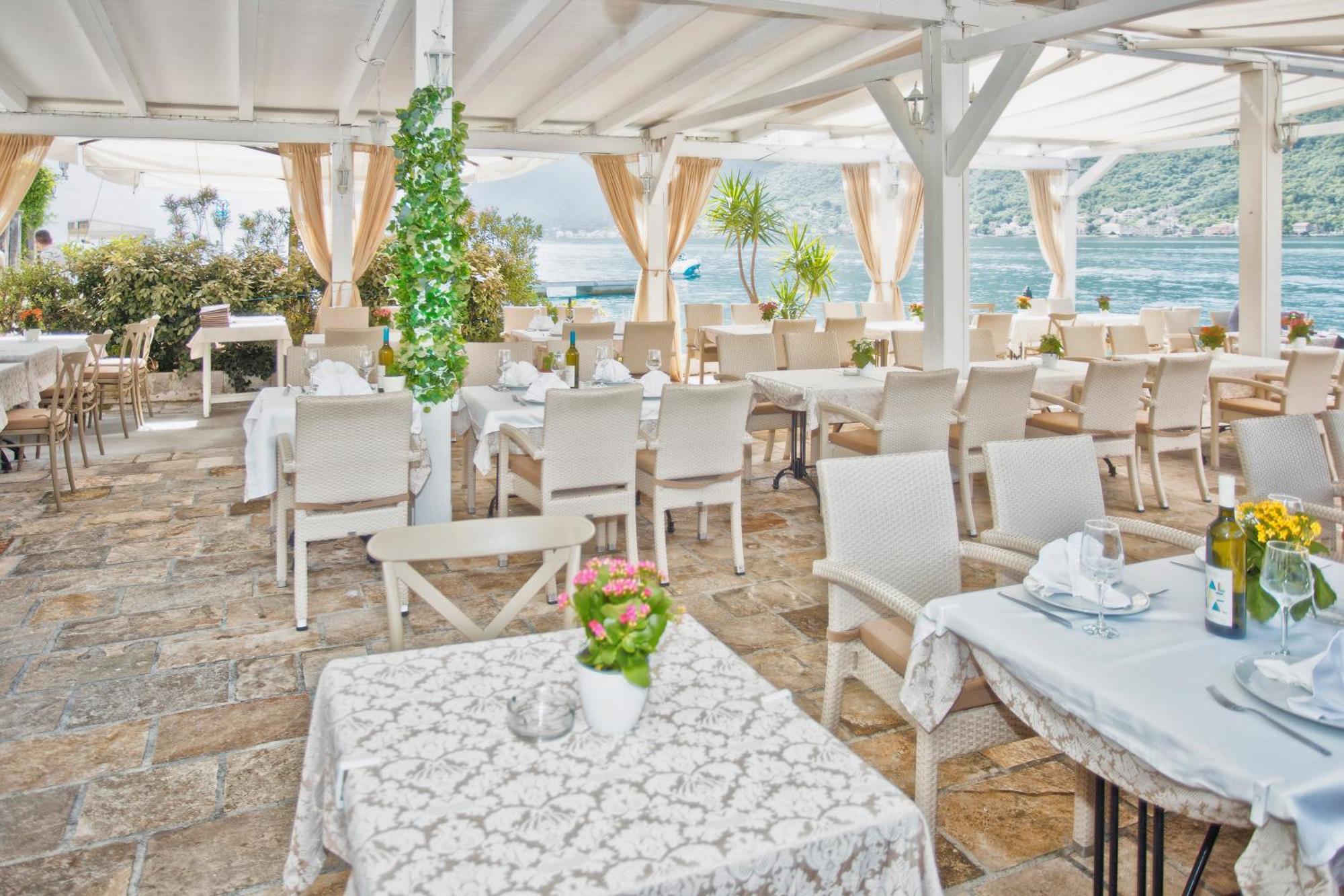 Hotel Admiral Πέραστ Εξωτερικό φωτογραφία